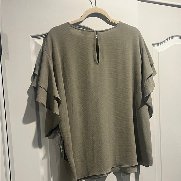 Vince Camuto Sage Ruffle Sleeve Blouse - Picture 3 of 3